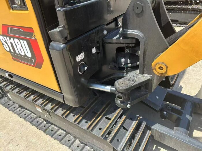 SANY SY18U 1.8T Micro Excavator 14.1HP Yanmar Engine 0.05m Bucket - Image 2