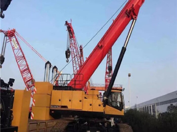 50ton Hydraulic Crawler Crane ZCC500 Mobile Machine - Image 4