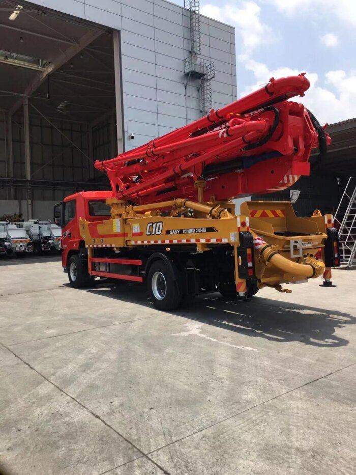 SY5230THBF 370C-10 37m Diesel Concrete Pump Truck - Image 4