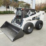China Mini Skid Steer Loader 0.9-1.6 Ton CE/EPA Huade Engine - Image 2