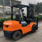 Used Toyota 50 Forklift 4 Wheel Japan Good Condition - Image 3