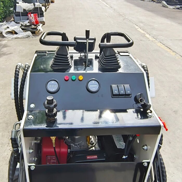 Mini Skid Steer Loader 200-400kg Huade Engine Hydraulics - Image 2