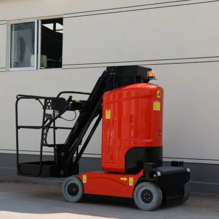 HOWO 10t Straight Boom Truck Crane with Hydraulic Ladder - Image 5