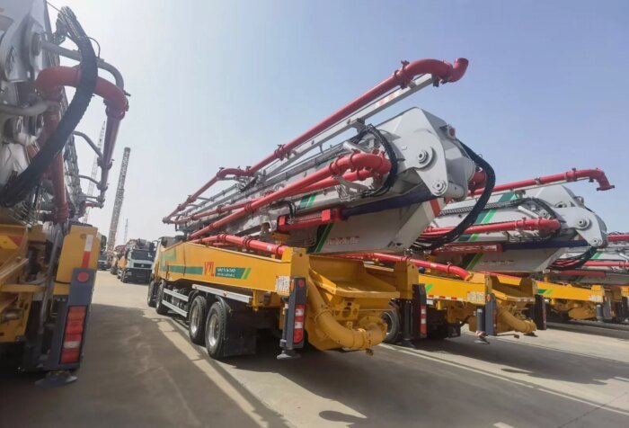 62m Concrete Pump Truck HB62V SITRAK Chassis - Image 4