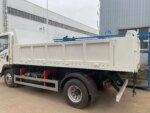 Chinese Brand 2X4 4.5-cubic Dump Garbage Truck - Image 6